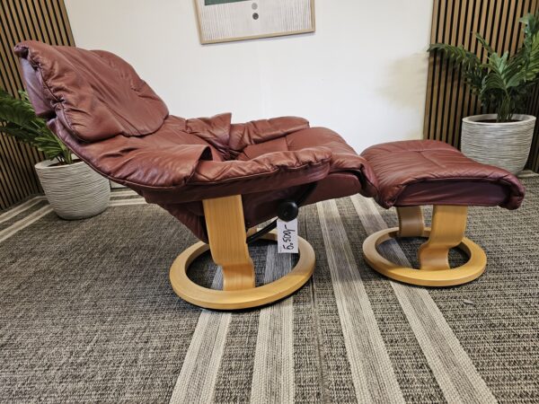 Stressless Reno Medium lenestol med krakk