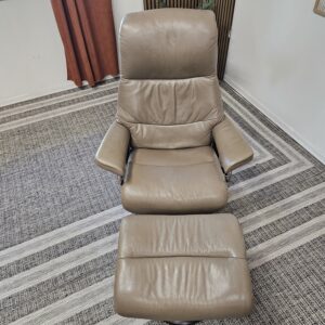 Stressless View Signature lenestol med krakk - Bilde 10