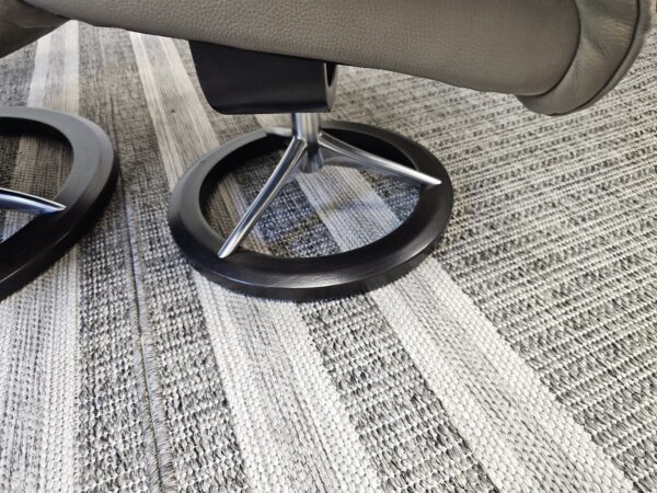 Stressless View Signature lenestol med krakk