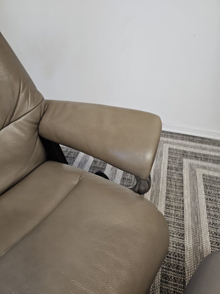 Stressless View Signature lenestol med krakk