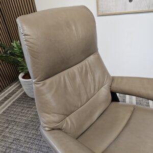 Stressless View Signature lenestol med krakk - Bilde 18