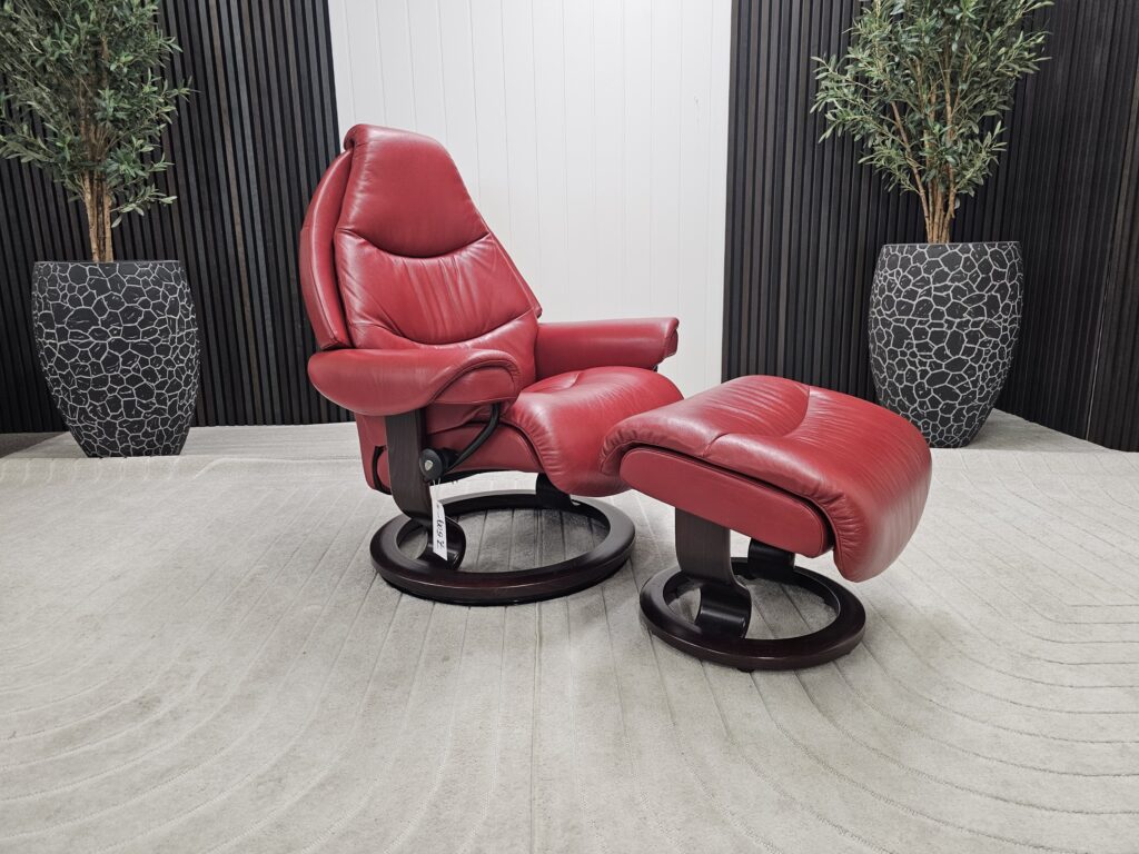 Stressless Voyager lenestol med krakk