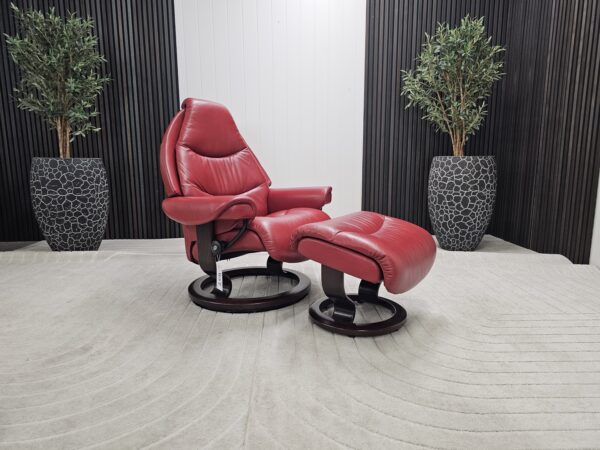Stressless Voyager lenestol med krakk