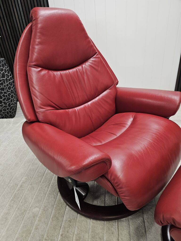 Stressless Voyager lenestol med krakk