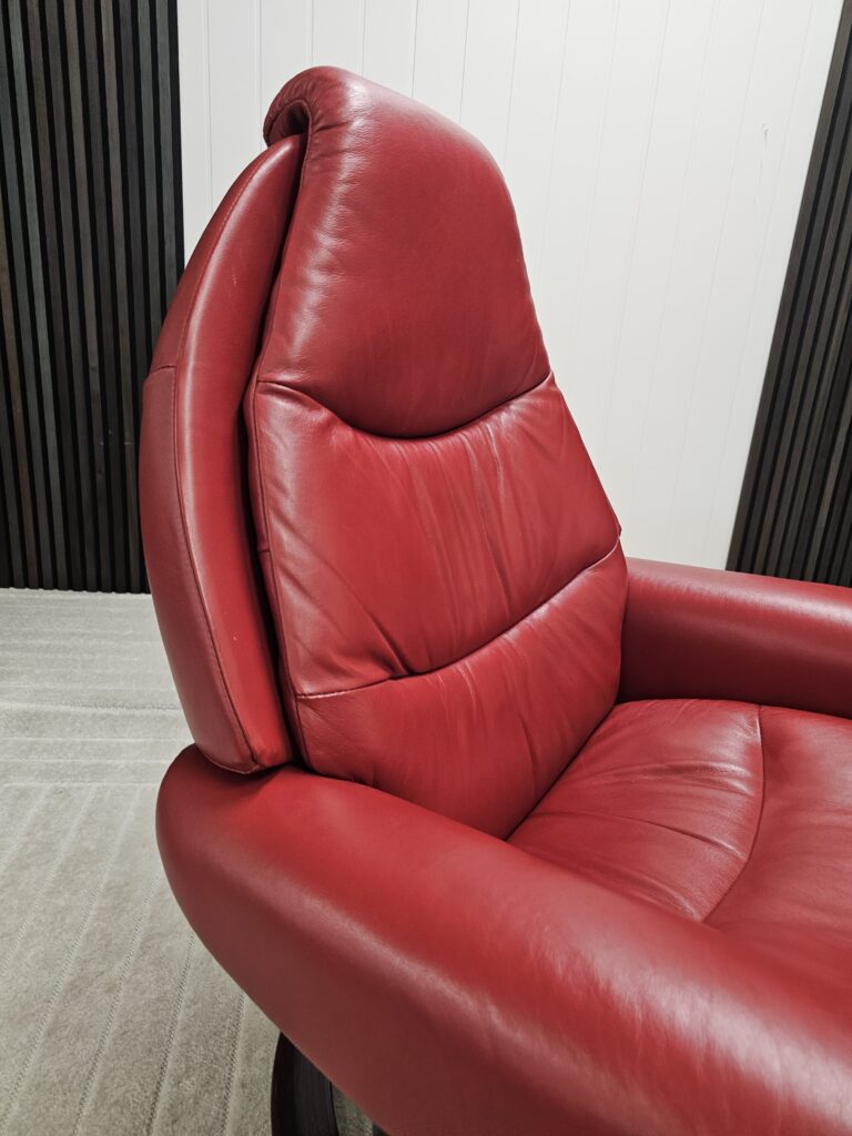 Stressless Voyager lenestol med krakk