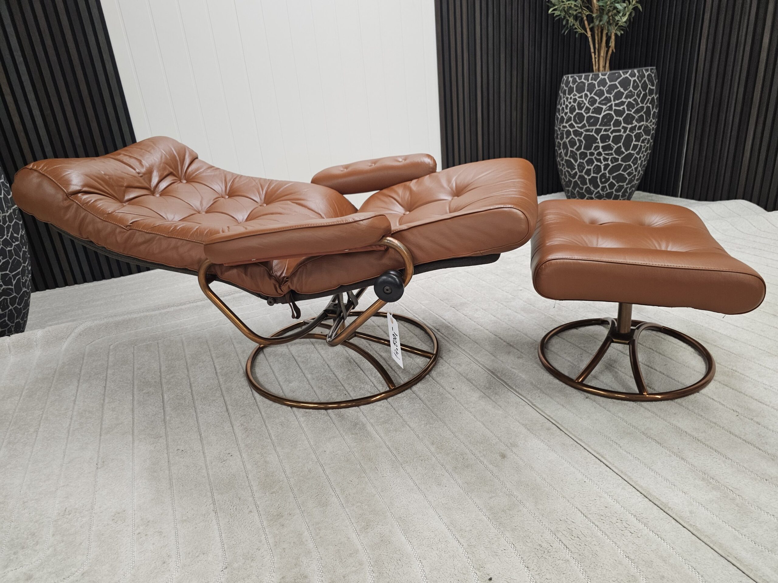 Ikonisk Stressless Original 1974 lenestol med krakk fra Ekornes - Bilde 8