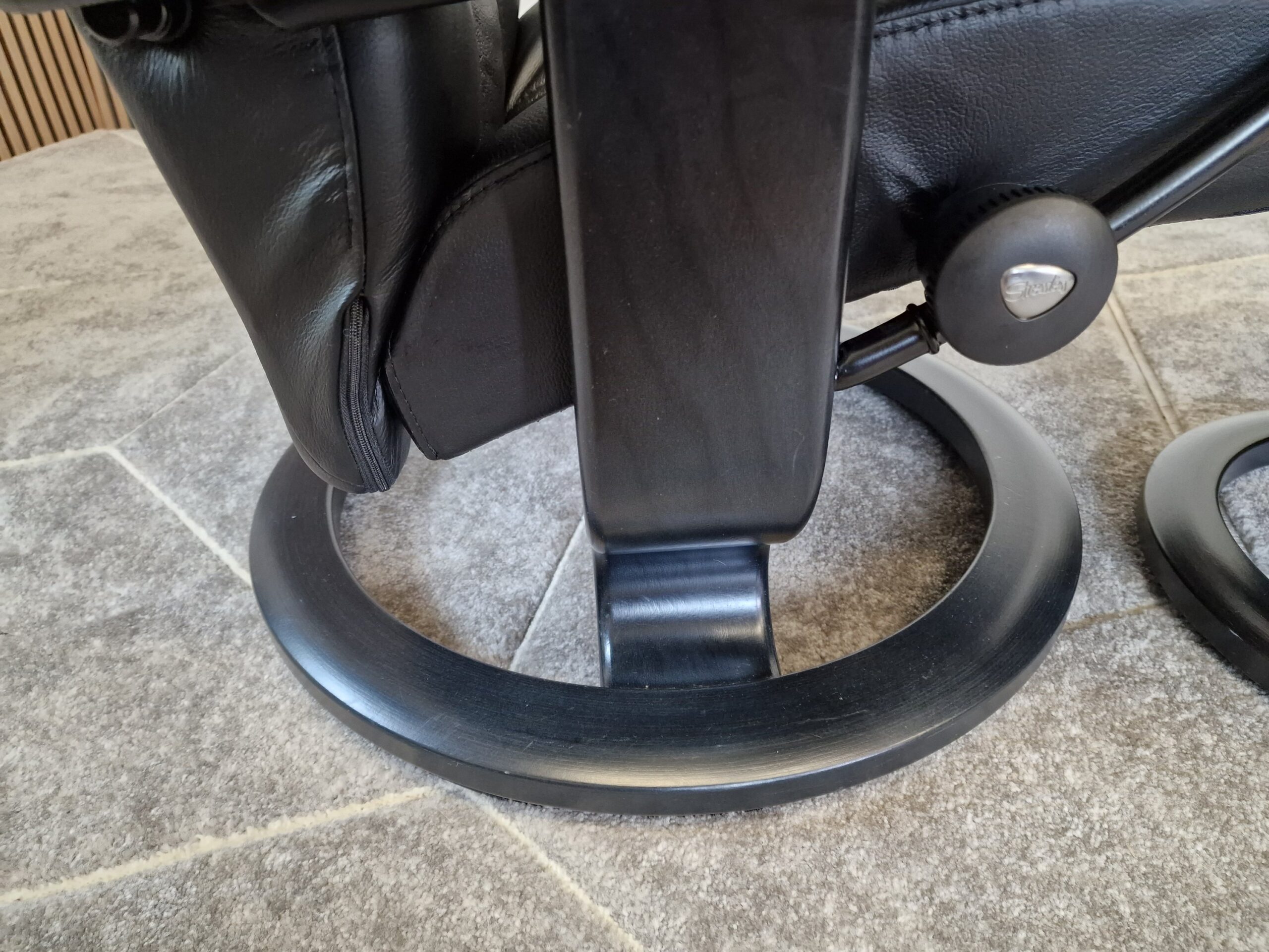 Stressless® Wing lenestol med krakk - Bilde 6