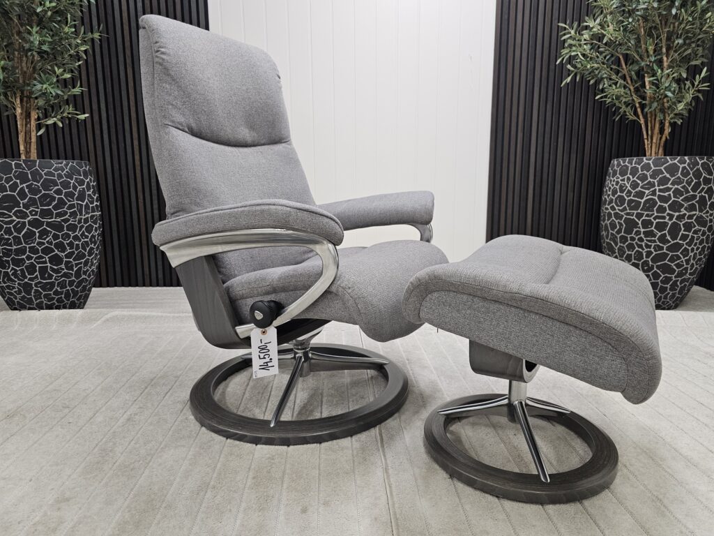 Stressless® View Signature lenestol med krakk