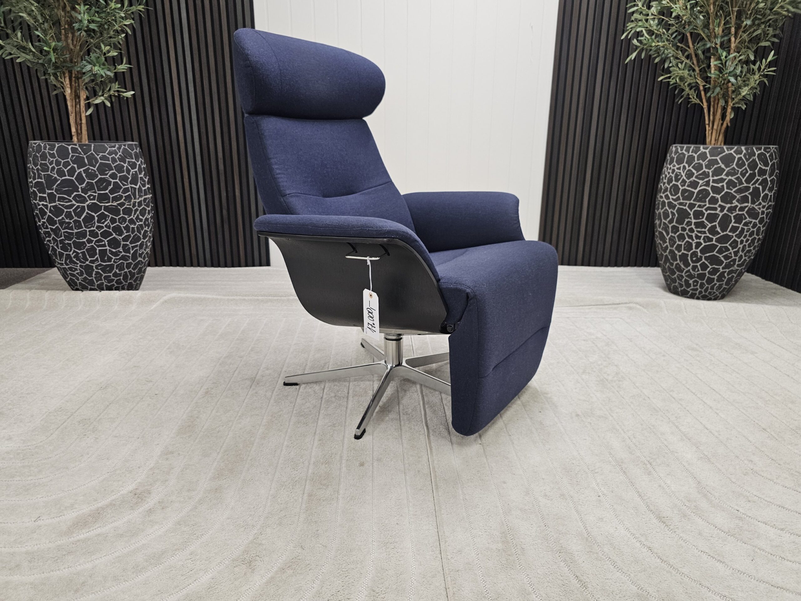 Conform Timeout hvilestol med integrert fothviler - Bilde 2