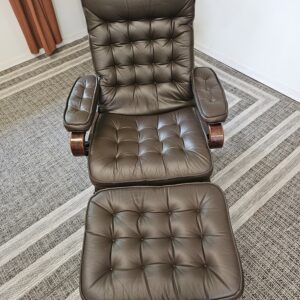 Ikonisk Stressless® Globe lenestol med krakk fra Ekornes - Bilde 17
