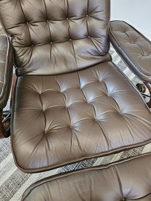 Ikonisk Stressless® Globe lenestol med krakk fra Ekornes