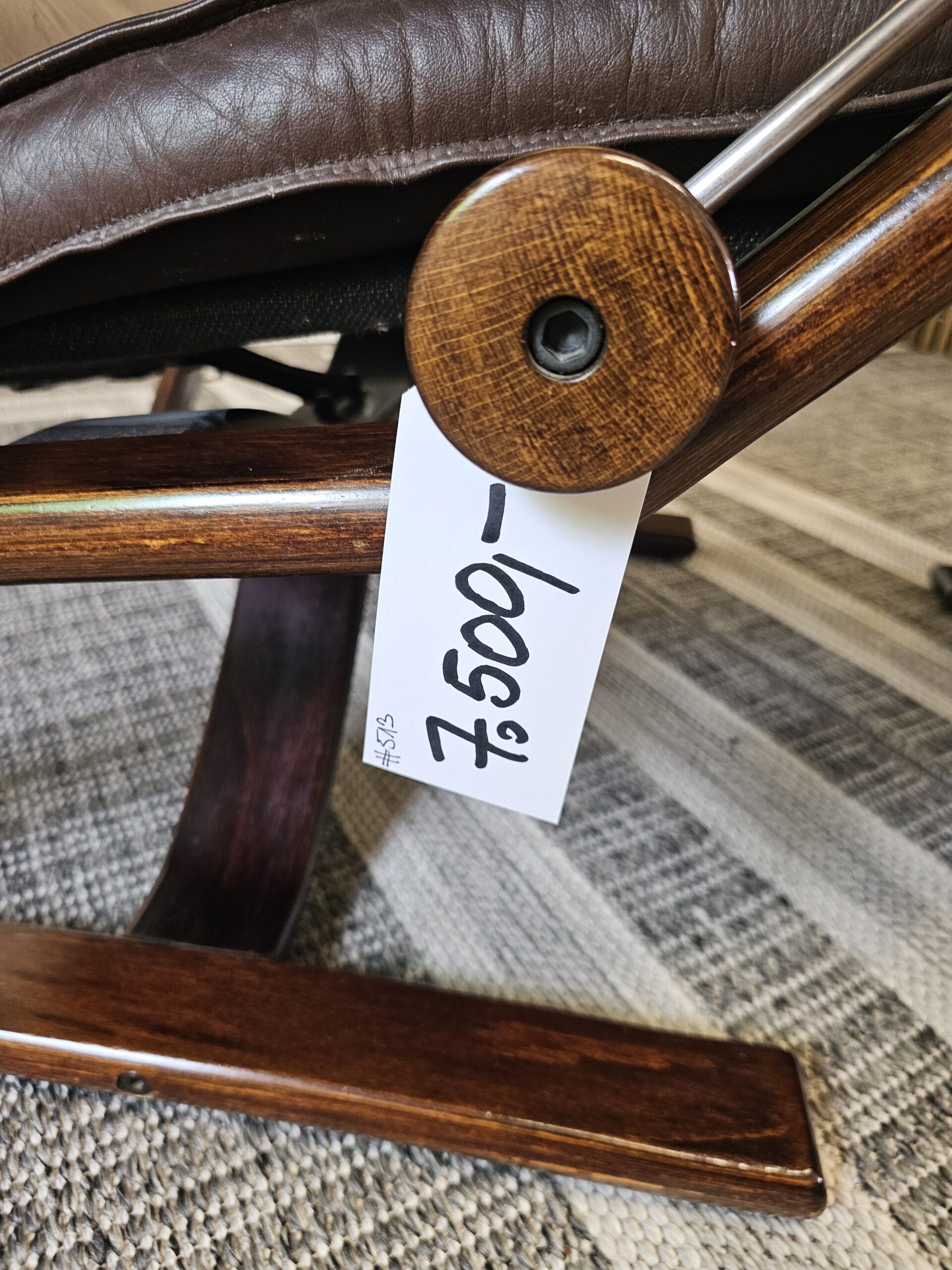 Ikonisk Stressless® Globe lenestol med krakk fra Ekornes - Bilde 15