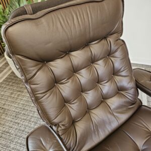 Ikonisk Stressless® Globe lenestol med krakk fra Ekornes - Bilde 19