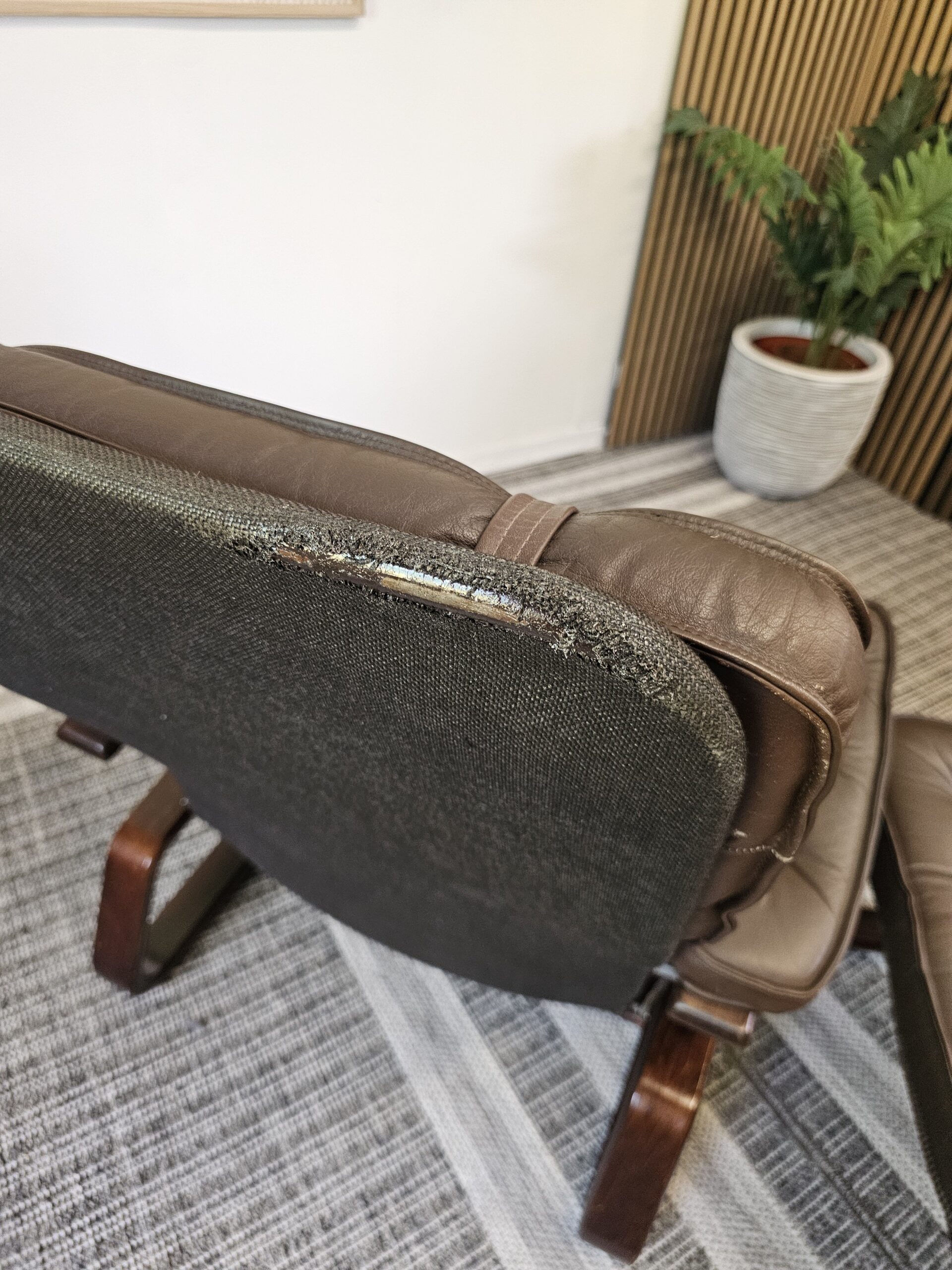 Ikonisk Stressless® Globe lenestol med krakk fra Ekornes - Bilde 14