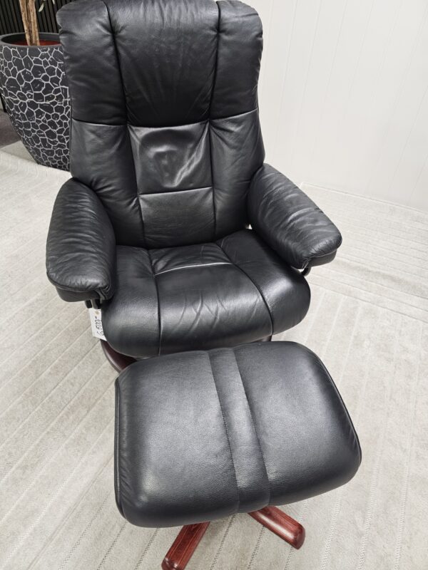 Stressless Mayfair Medium lenestol m/krakk- Perfekt hvilestol!