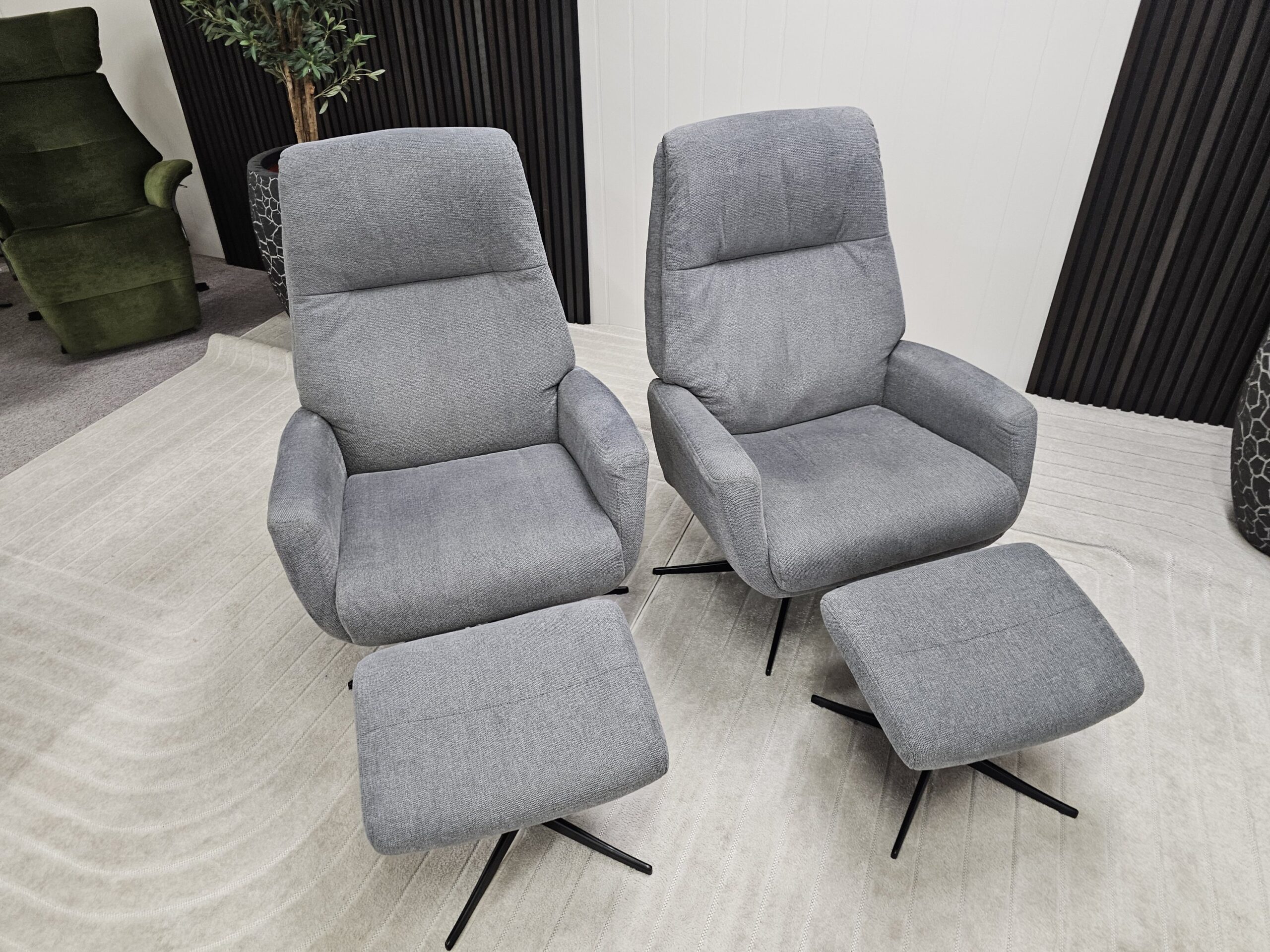 2 stk. IMG lenestoler med krakk - Bilde 3