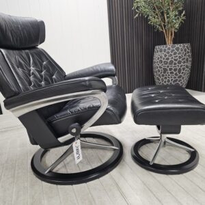 Stressless® Skyline Signature lenestol med krakk - Bilde 5
