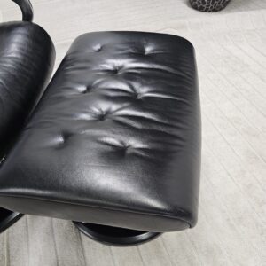 Stressless® Skyline Signature lenestol med krakk - Bilde 17