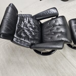 Stressless® Skyline Signature lenestol med krakk - Bilde 7
