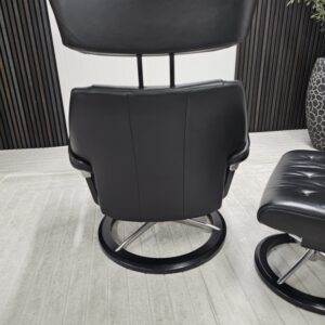 Stressless® Skyline Signature lenestol med krakk - Bilde 15
