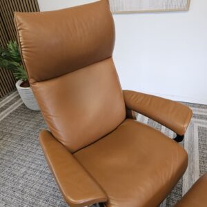 Stressless® Aura Signature lenestol med krakk - Bilde 5