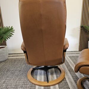 Stressless® Aura Signature lenestol med krakk - Bilde 6