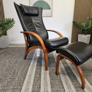 Brunstad Delta Adventure lenestol med krakk