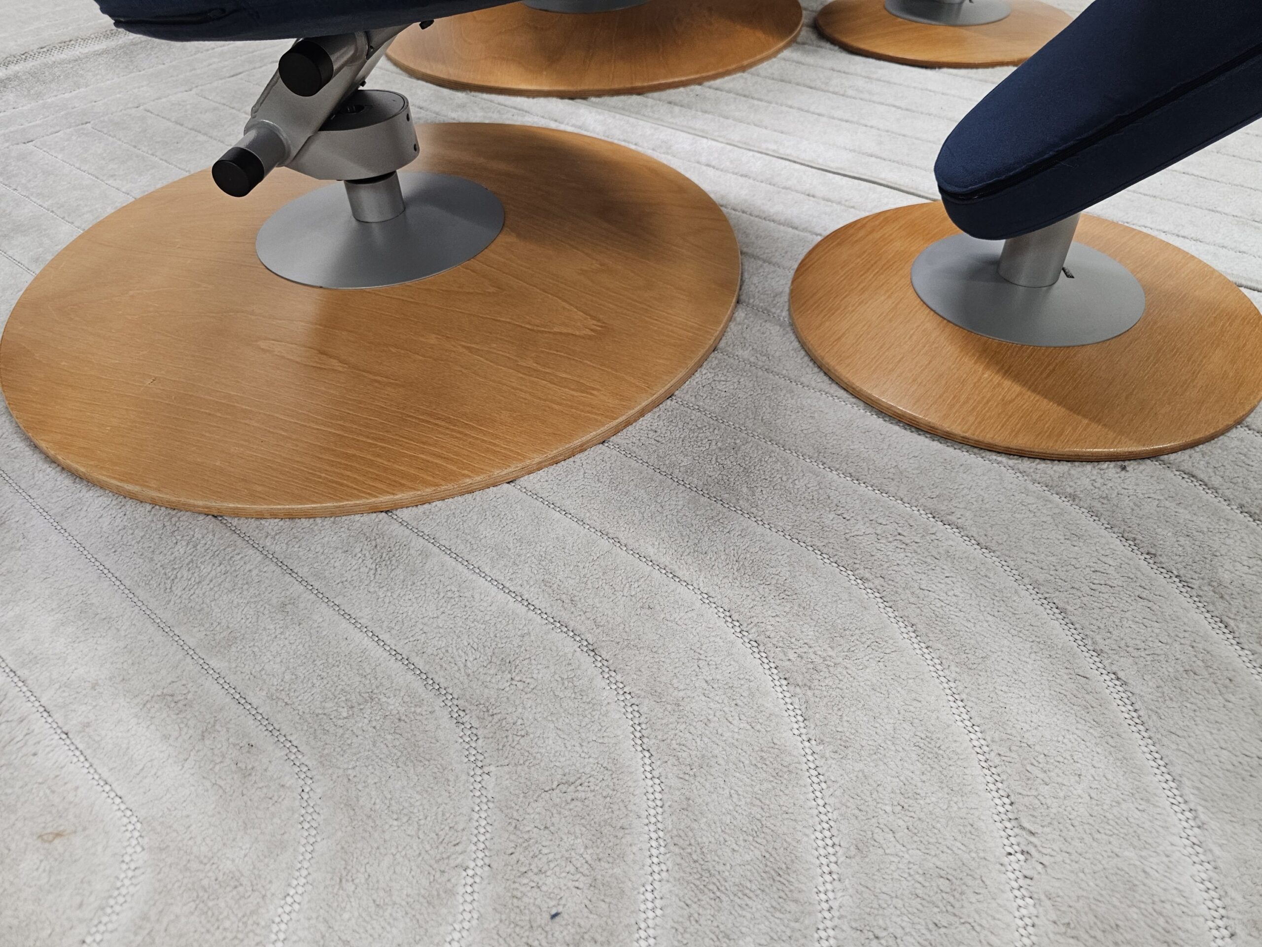 2 stk. Variér Peel lenestoler med krakk - Bilde 10