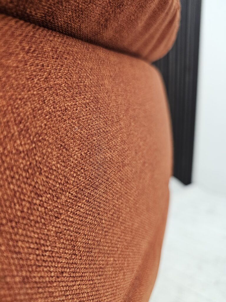 Stressless® Capri elektrisk lenestol med integrert fothviler og kaffebord