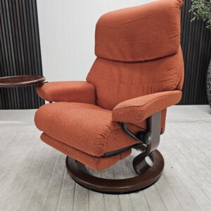 Stressless® Capri elektrisk lenestol med integrert fothviler og kaffebord - Bilde 10