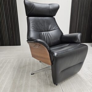 2 stk. Conform Air lenestoler med integrert fothviler