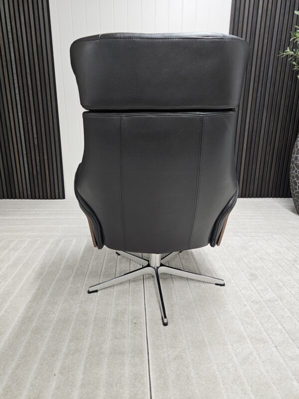 2 stk. Conform Air lenestoler med integrert fothviler