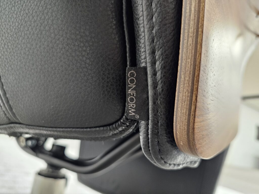 2 stk. Conform Air lenestoler med integrert fothviler