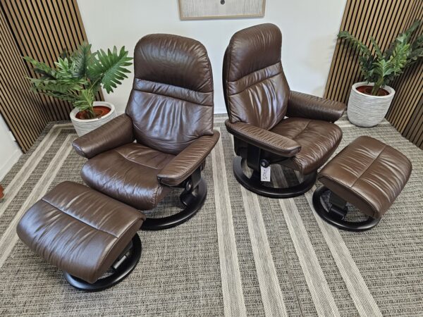2 stk. Stressless Classic lenestoler med krakk