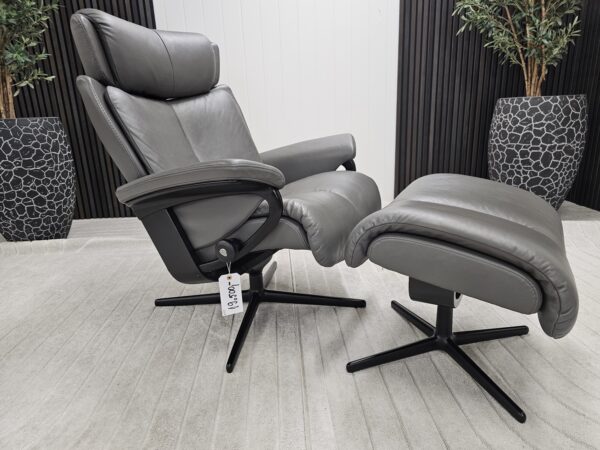 Stressless® Magic Cross lenestol med krakk
