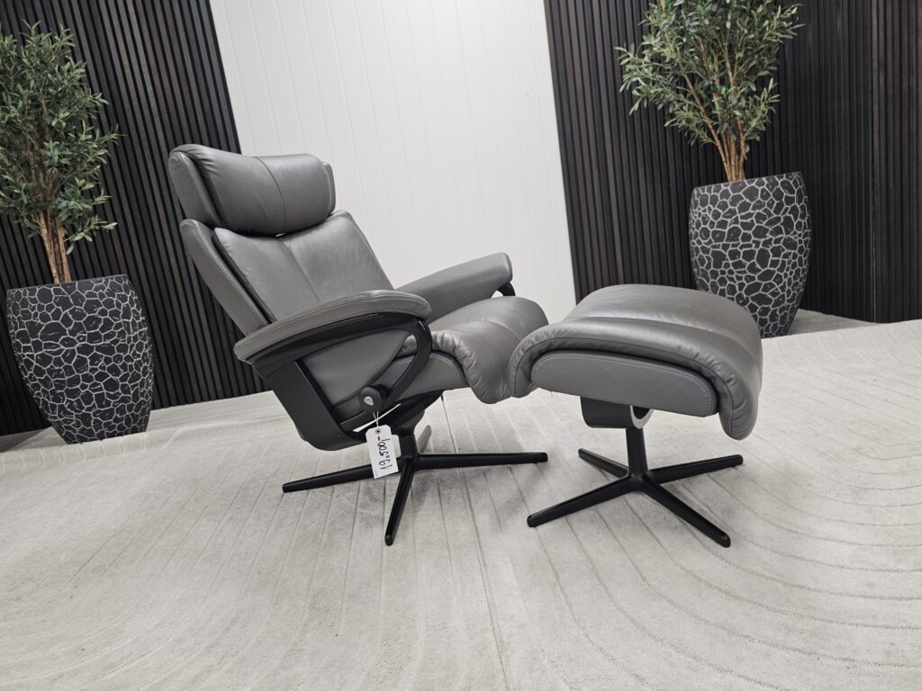Stressless® Magic Cross lenestol med krakk
