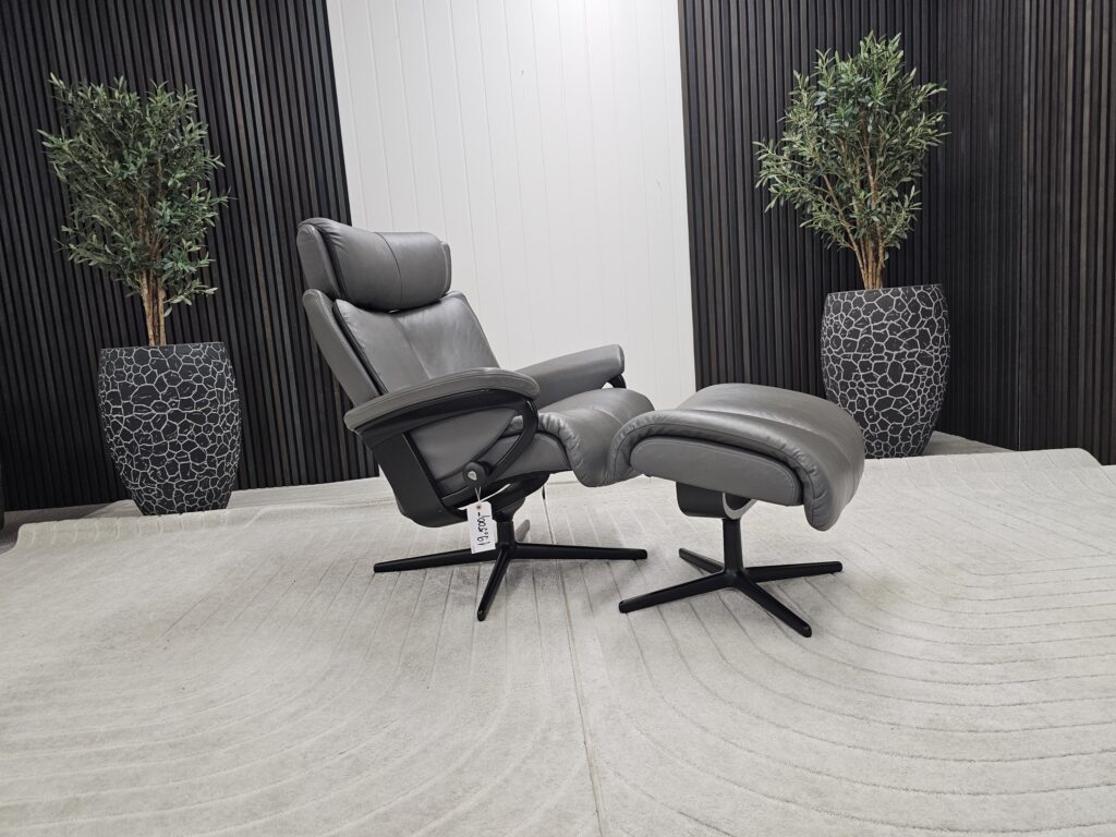 Stressless® Magic Cross lenestol med krakk
