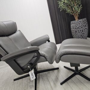 Stressless® Magic Cross lenestol med krakk - Bilde 3