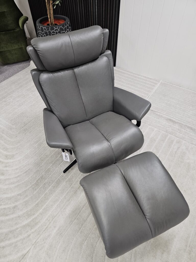 Stressless® Magic Cross lenestol med krakk