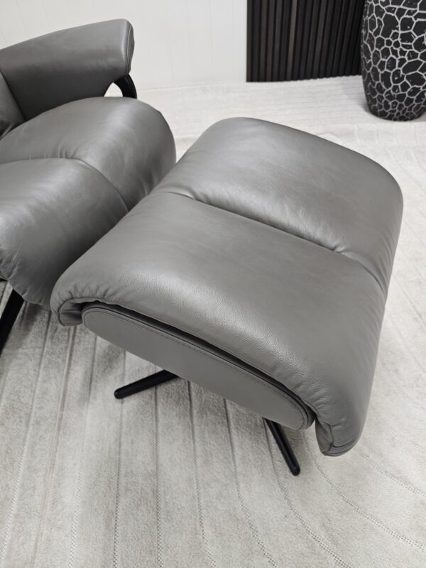 Stressless® Magic Cross lenestol med krakk
