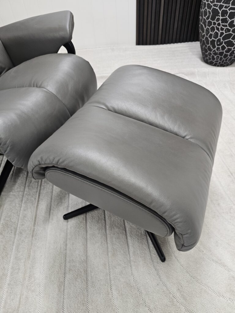 Stressless® Magic Cross lenestol med krakk