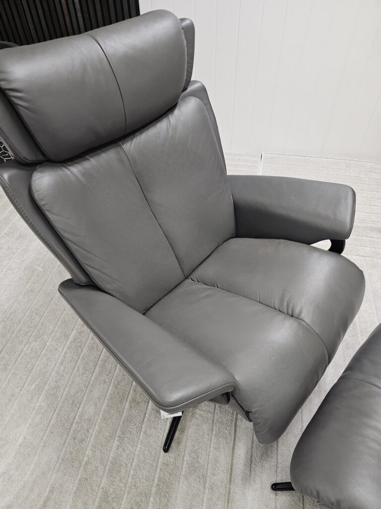 Stressless® Magic Cross lenestol med krakk