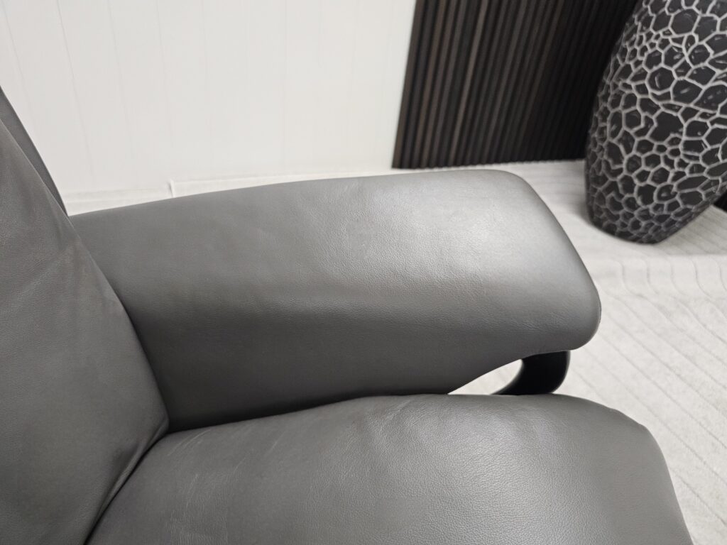 Stressless® Magic Cross lenestol med krakk