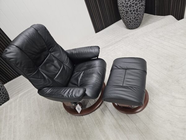 Stressless® Mayfair lenestol med krakk