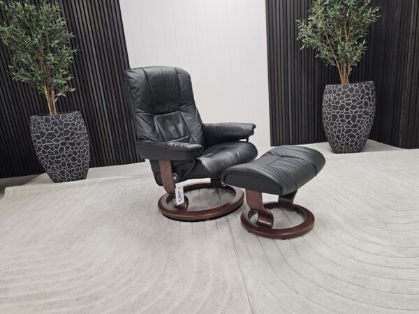 Stressless® Mayfair lenestol med krakk