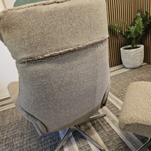 Conform Air lenestol med krakk- Sahara fåreskinn - Bilde 9