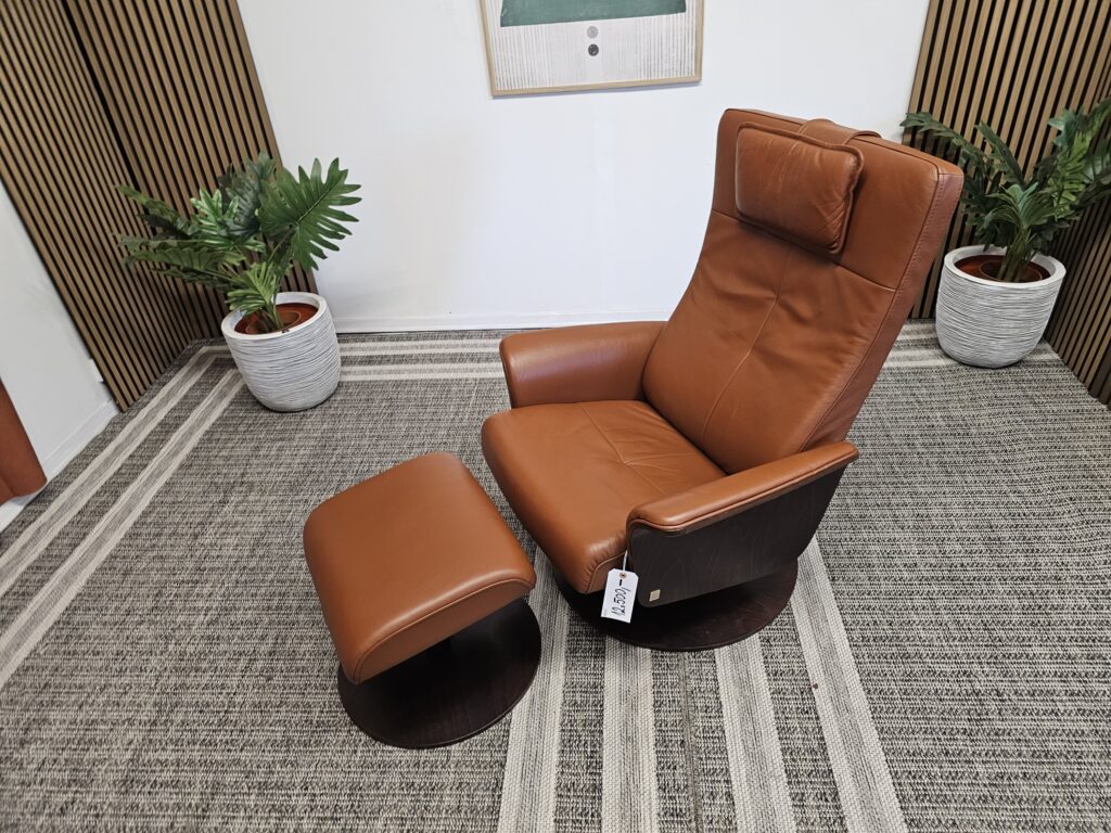 Premium Stordal lenestol med krakk