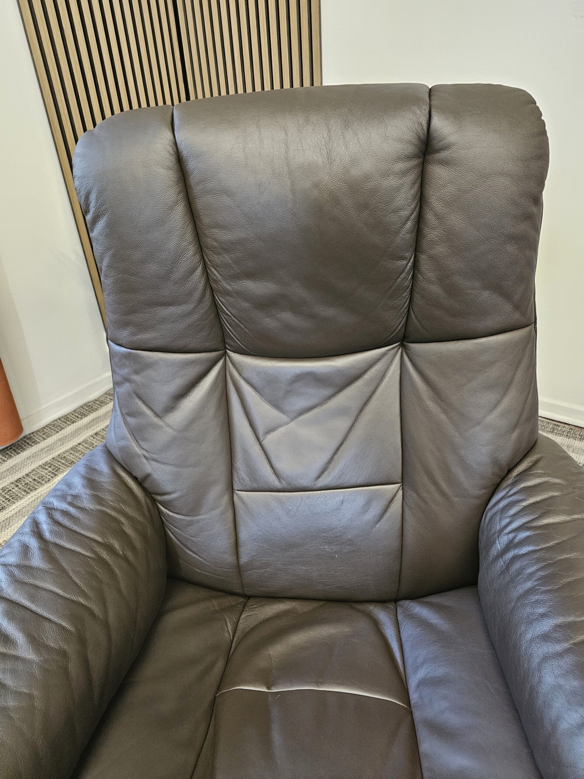 2 stk. Stressless Mayfair lenestoler med krakk - Bilde 10
