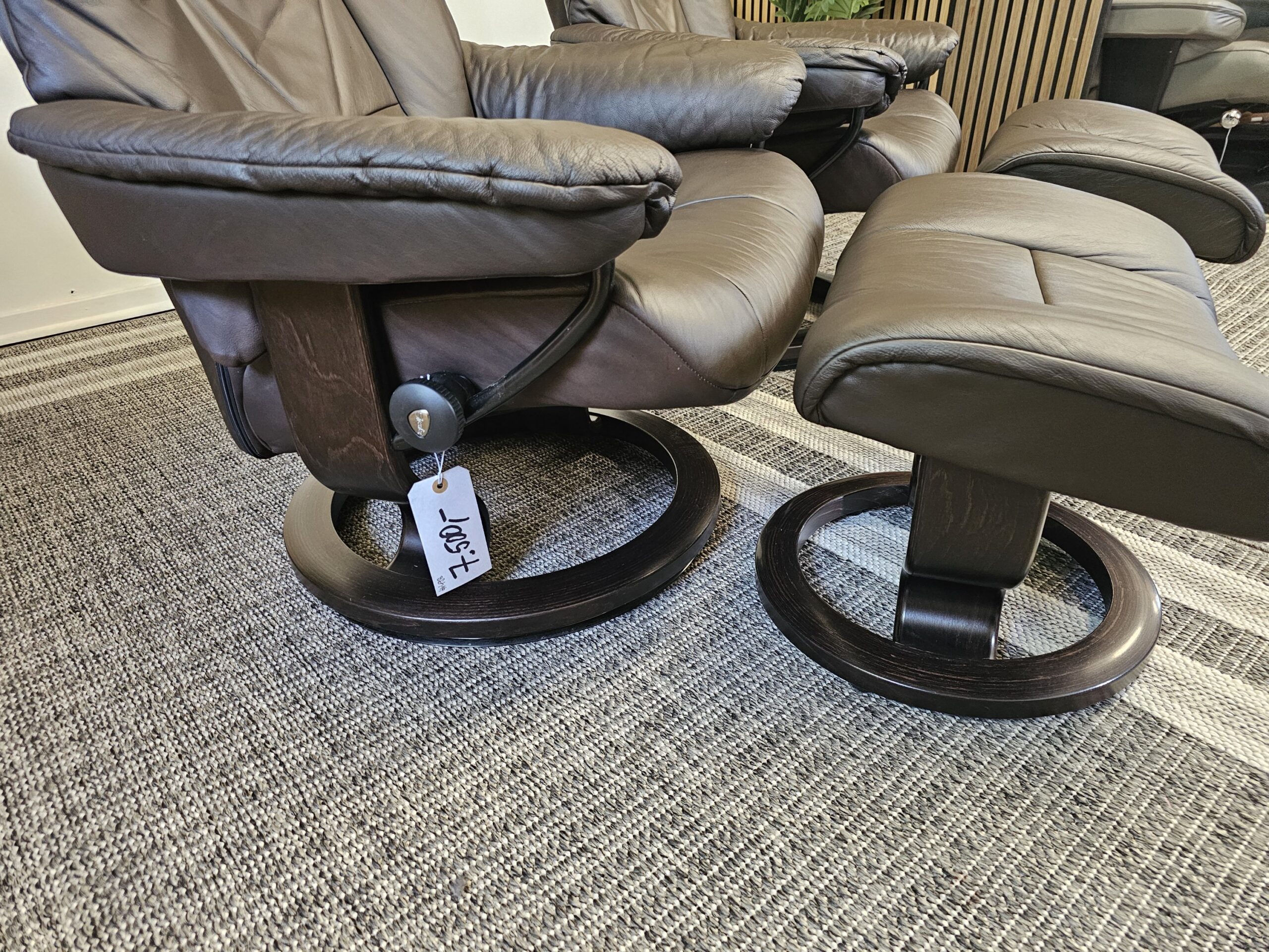 2 stk. Stressless Mayfair lenestoler med krakk - Bilde 13