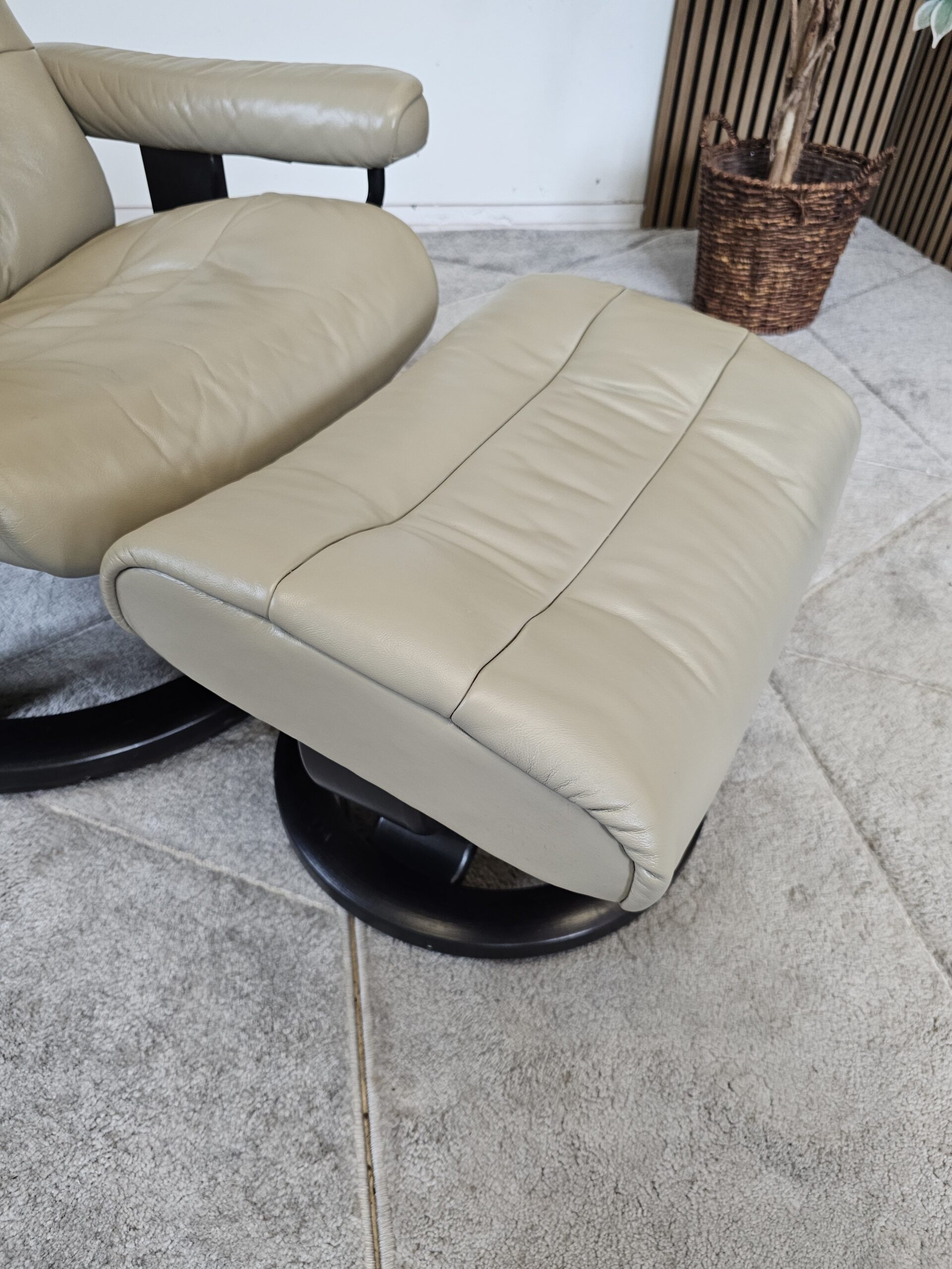 Stressless® Opal lenestol med krakk - Bilde 14